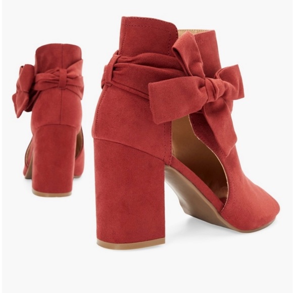 JustFab Karine Peep- Toe Bootie - Picture 3 of 4